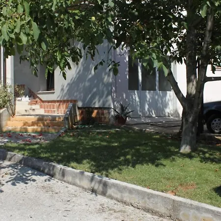 Apartman With A Parking Space 6982 Poreč